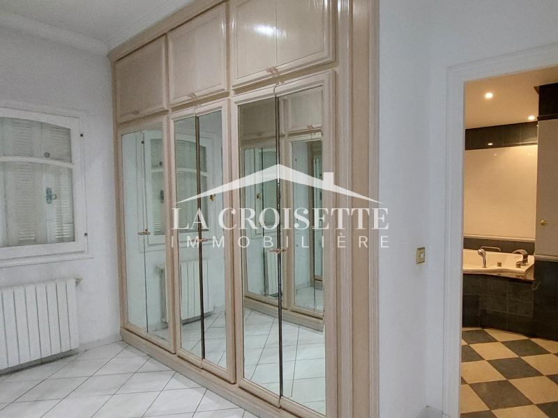 Villa S+4 à Gammarth